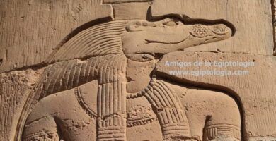 dioses con forma de reptil